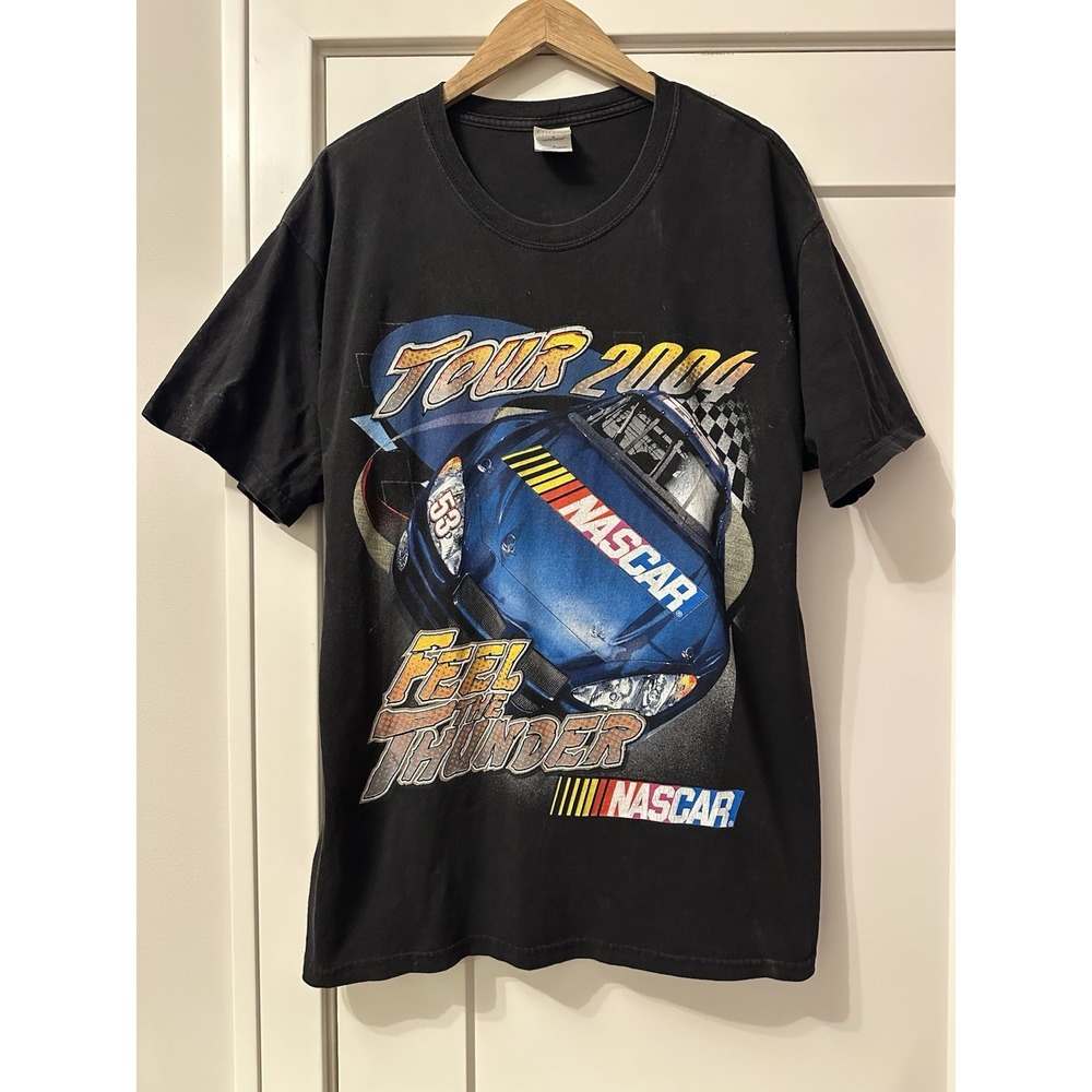 Cool Stylish 🔥Vintage Nascar 2004 Graphic T-shirt Size Large